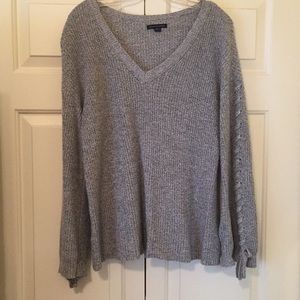 American eagle v-neck sweater